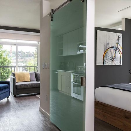 Domicile Suites At Marina Slu Seattle Exterior foto